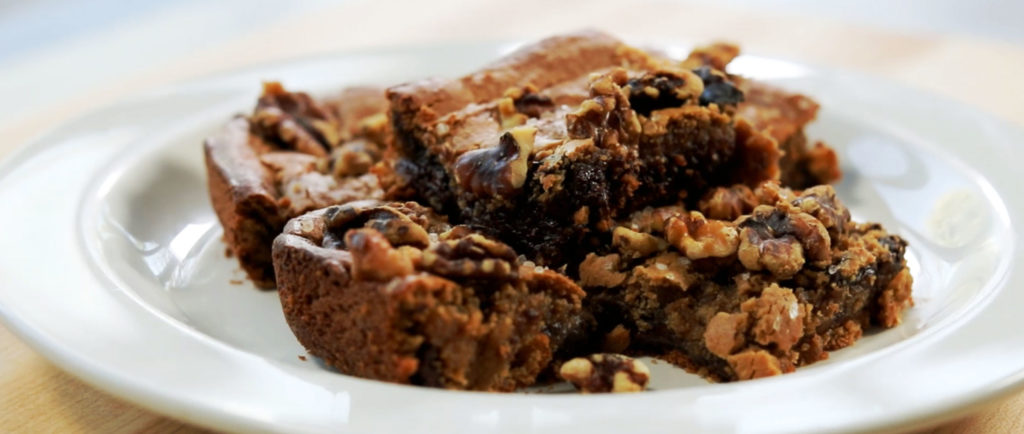 chocolate-peanut-butter-chickpea-blondies